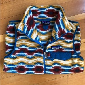 RARE Patagonia women’s fleece vest patterned